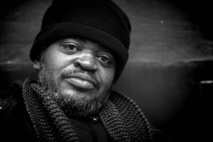 expression pose african africa black white hat cap scarf