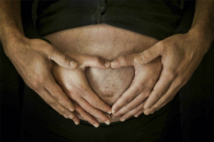 love heart pregnant pregnancy hands hand care