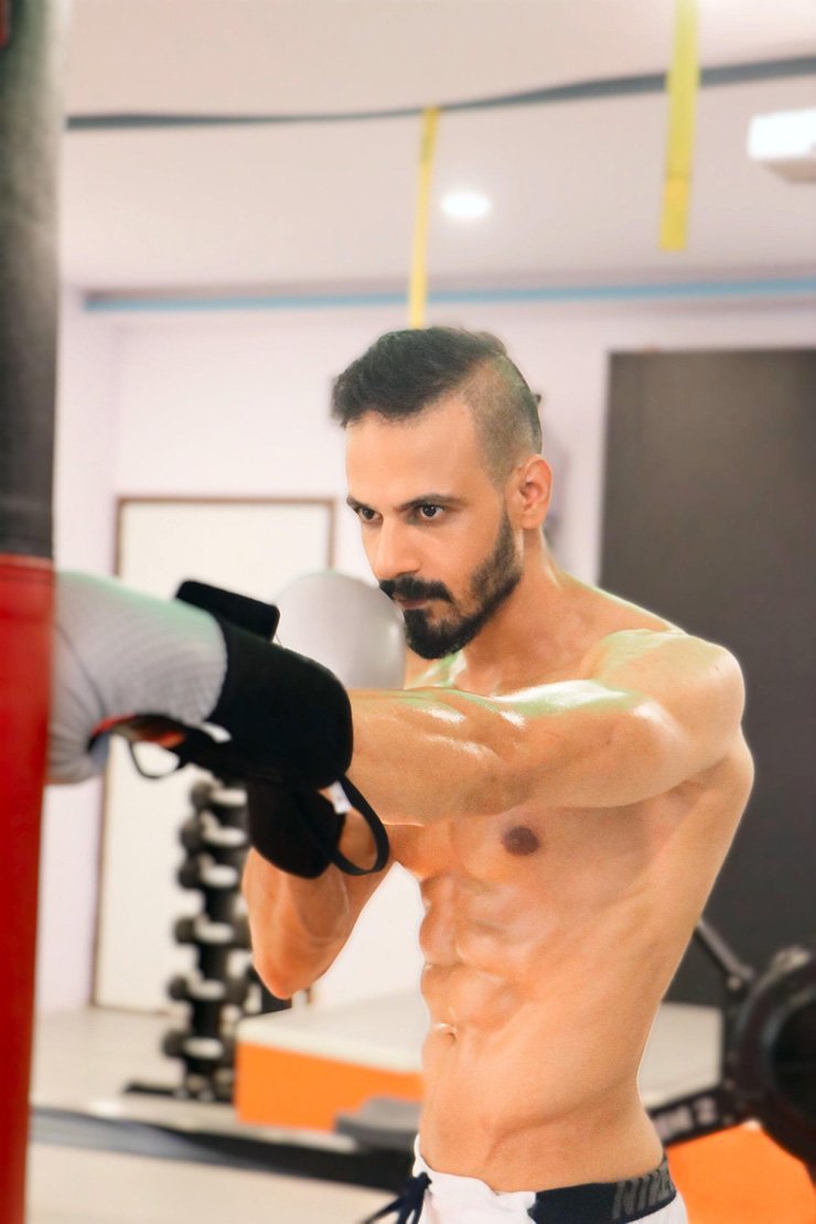 athlete weightlifting gym lifting healthy training lifting fitness health workout exercise sport sports weight fit boxer boxing