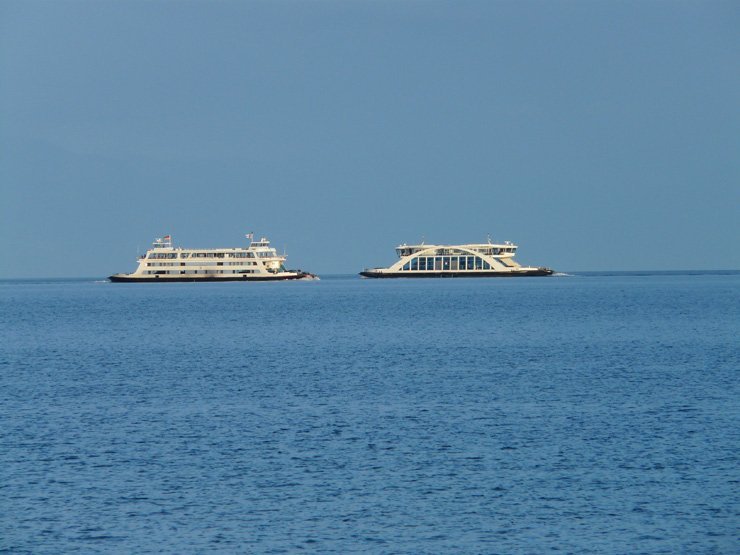 boat trip river water sea ocean lae transport transportation ship vessel logistics cargo cruise ships shipping boats