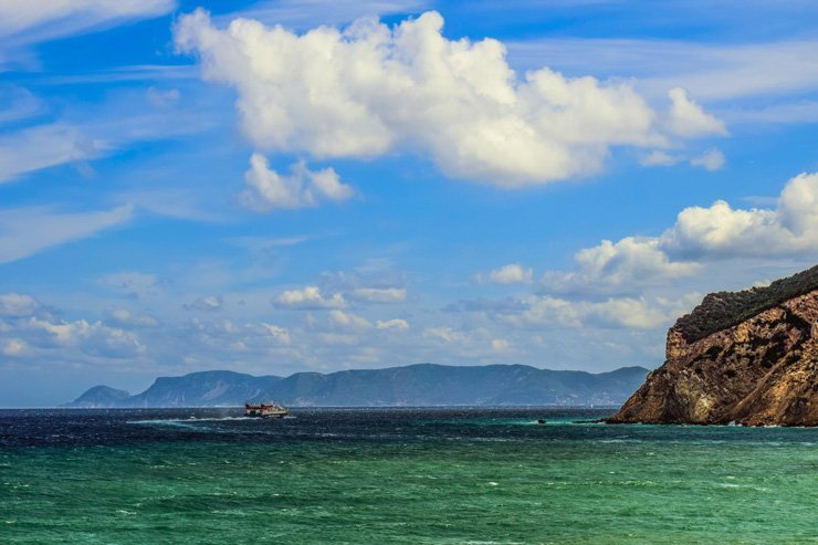 boat trip river water sea ocean lae transport transportation ship vessel logistics cargo cruise ships shipping boats nature mountain