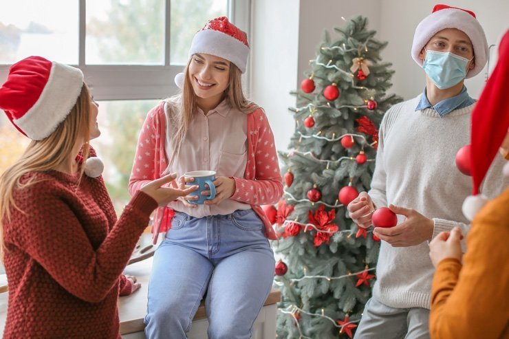 celebrate lockdown friend family christmas xmas santa claus holiday holidays celebration friends quarantine virus covid corona decoration