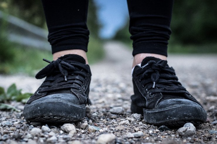 fashion beauty elegant elegance style stylish fashionista fashionable outfit black shoes stone stones