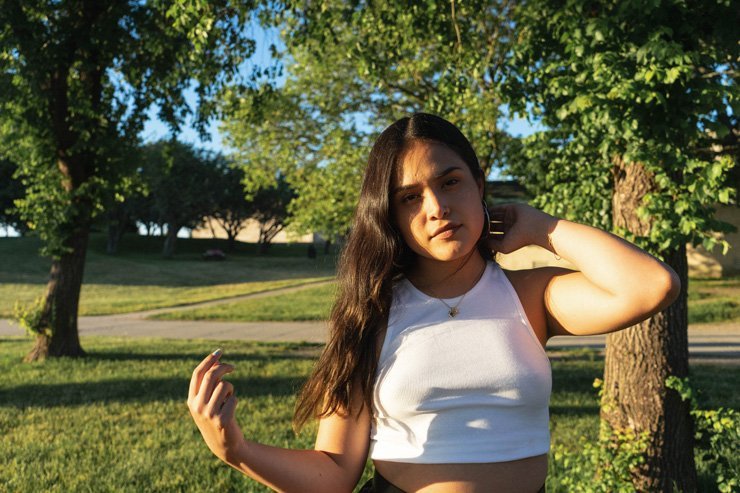 fashion beauty elegant elegance style stylish fashionista fashionable outfit lady woman women female model longhair white shirt trees park garden