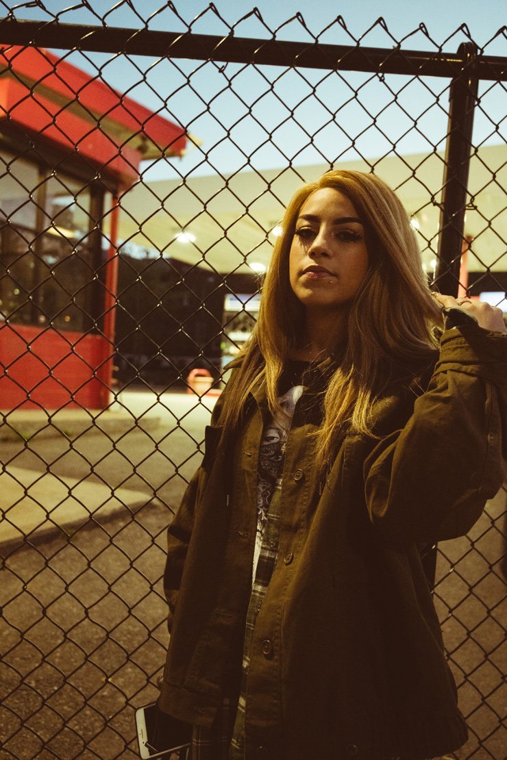 fashion beauty elegant elegance style stylish fashionista fashionable outfit model lady woman women female fence blonde oversize jacket