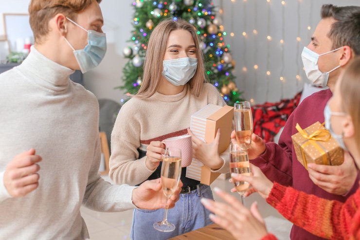 gift champagne lockdown santa xmas friend family celebration present holiday claus celebrate christmas holidays friends corona decoration