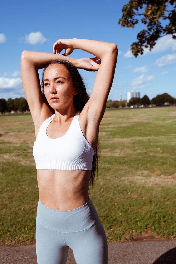 model fitness sports fit health sports fashion outfit yoga pants sporty outdoor pretty woman