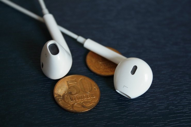 money finance business economy coin coins cash currency airpods airpod listen hear headphone
