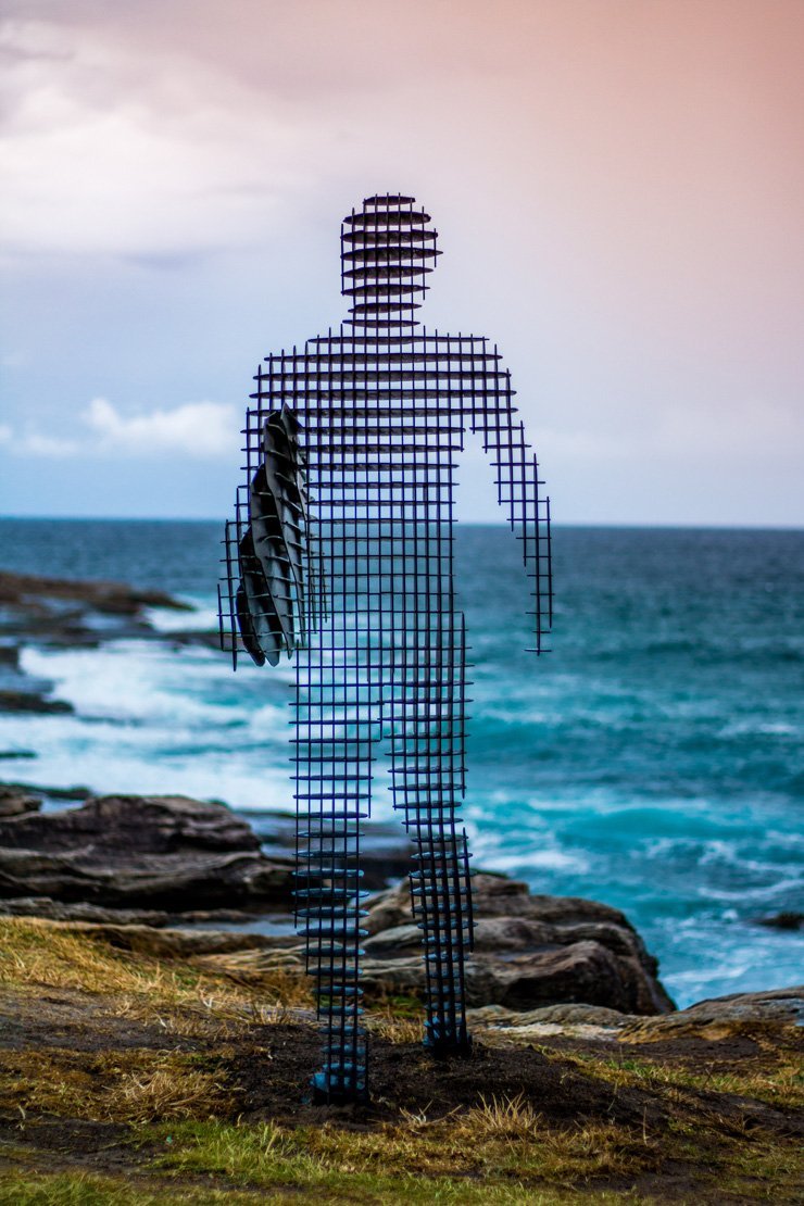 shore ocean nature sclpture statue sea rocks art