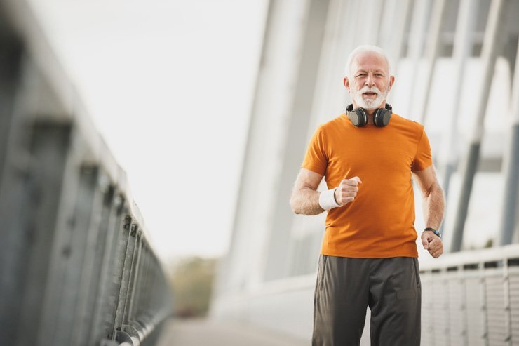 sport sports health running run jogging workout training healthy lifestyle senior outdoor