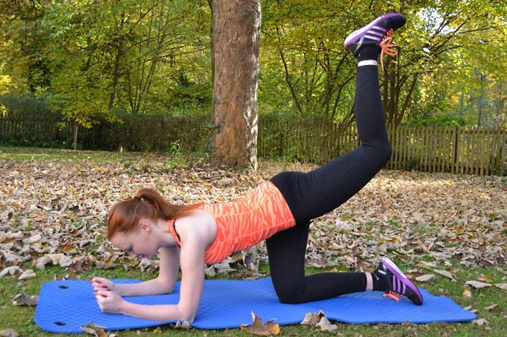 yoga life style outdoor garden park relax relaxation woman exercise training